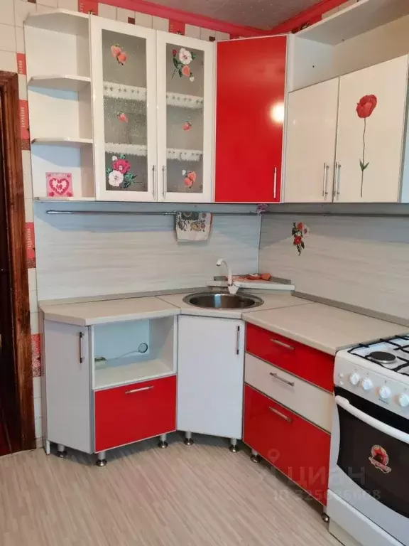 3-к кв. Вологодская область, Череповец ул. Краснодонцев, 116 (67.4 м) - Фото 1