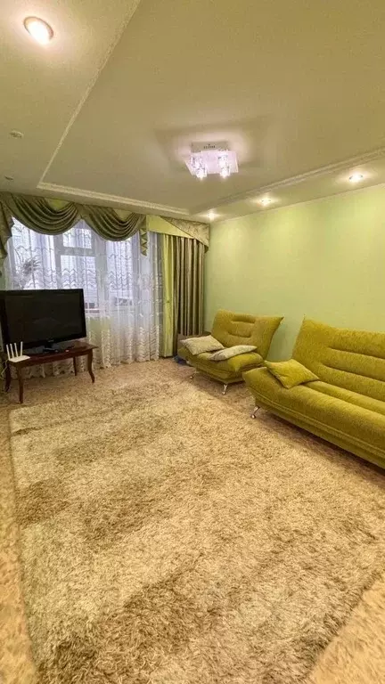 2-к кв. Татарстан, Зеленодольск ул. Королева, 14 (56.0 м) - Фото 1