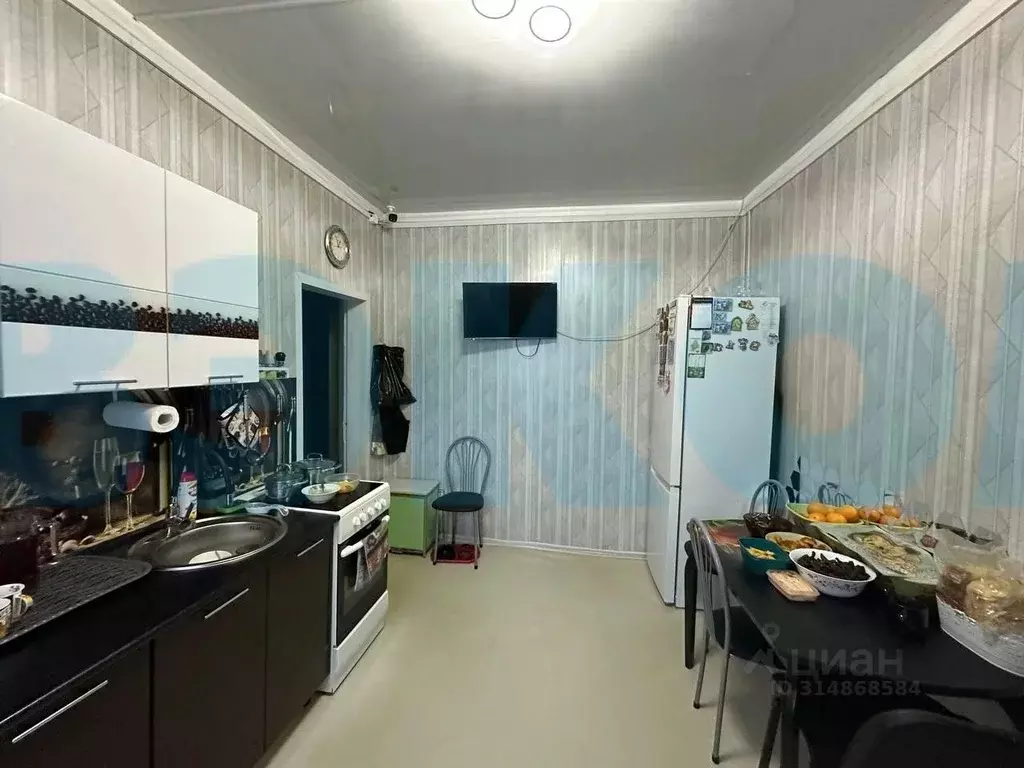 Дом в Ямало-Ненецкий АО, Салехард ул. Патрикеева, 15А (86 м) - Фото 0