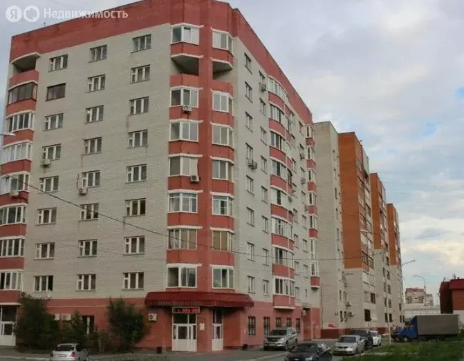 4-комнатная квартира: Тюмень, улица Николая Чаплина, 132 (92 м) - Фото 1