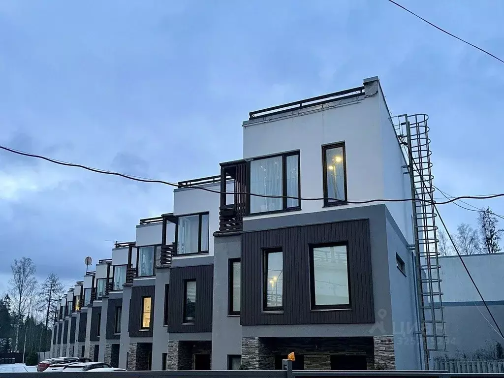 Таунхаус в Санкт-Петербург пос. Лисий Нос, Дуговая ул., 2Р (179 м) - Фото 1