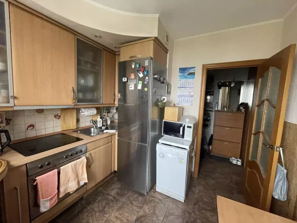 Продается 3-комнатная квартира - Фото 1