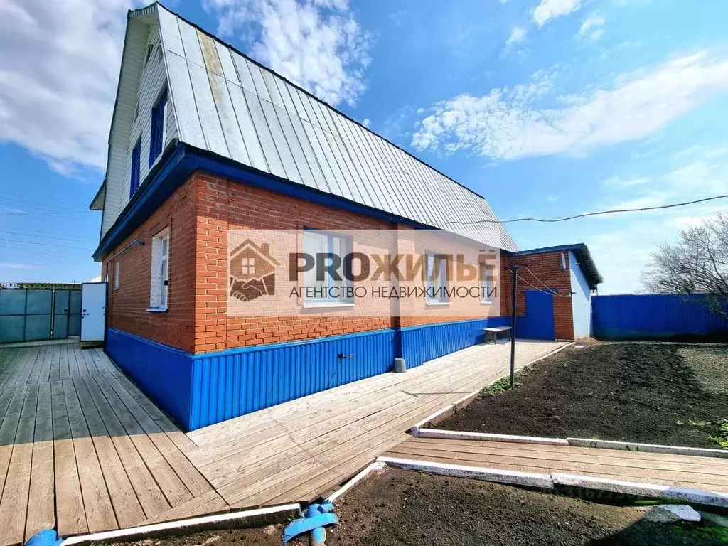 Дом в Башкортостан, Белебей Красноармейская ул. (76 м) - Фото 0