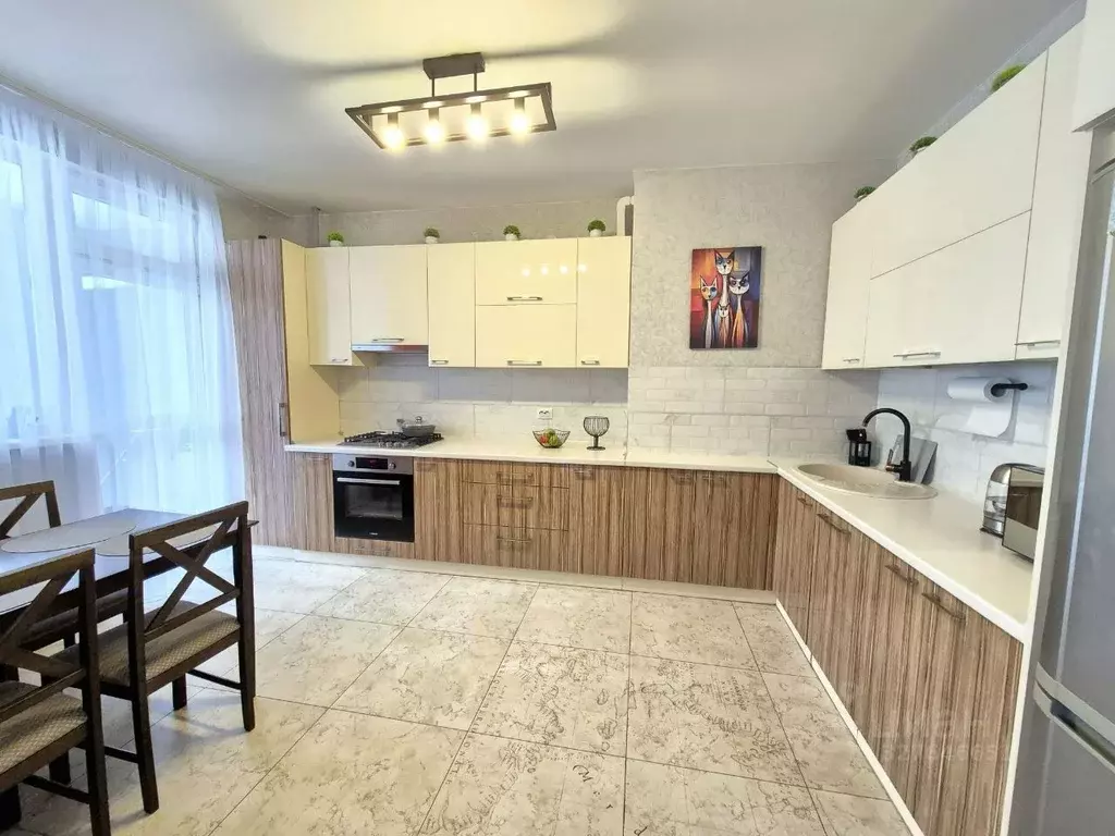 2-к кв. Севастополь ул. Руднева, 26/4 (63.5 м) - Фото 1