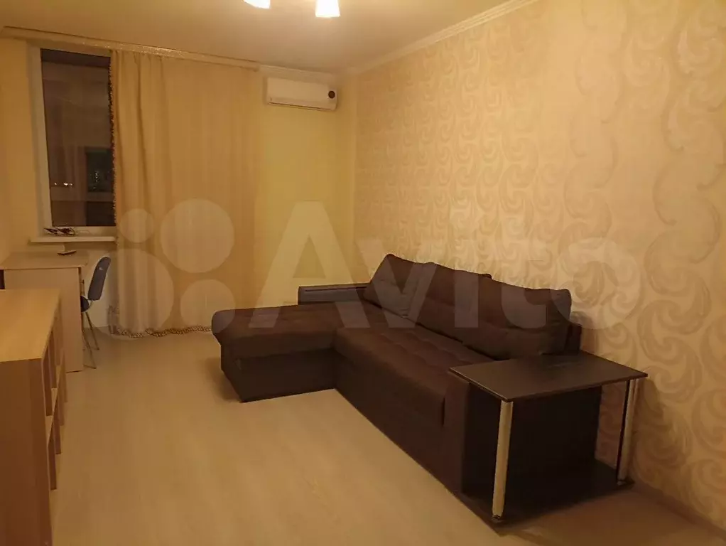 1-к. квартира, 40 м, 13/18 эт. - Фото 1