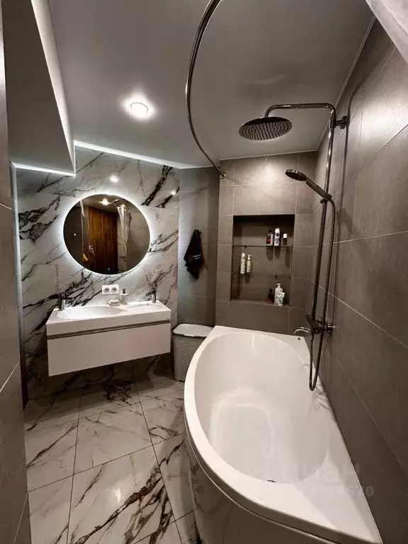 6-к кв. Татарстан, Набережные Челны Набережночелнинский просп., 56 ... - Фото 1