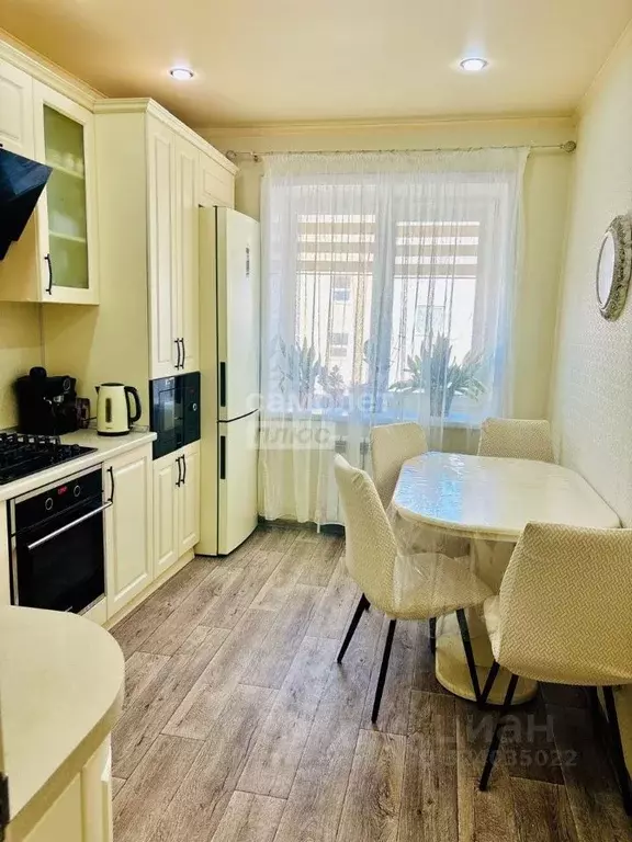 2-к кв. Астраханская область, Астрахань ул. Набережная Золотого ... - Фото 2