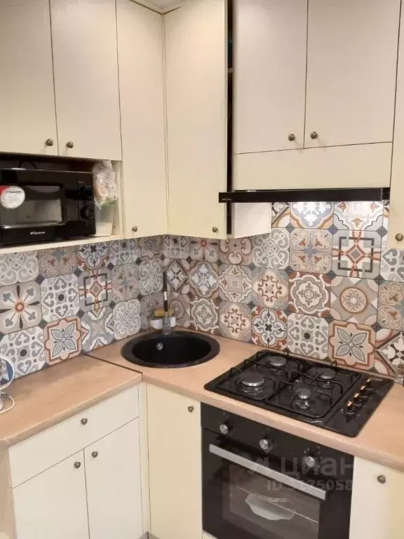 2-к кв. Московская область, Коломна просп. Кирова, 58Б (42.9 м) - Фото 0