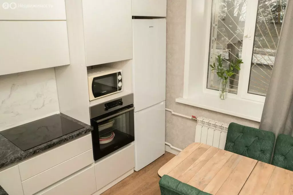 2-комнатная квартира: Ангарск, 38-й квартал, 1 (61.7 м) - Фото 1