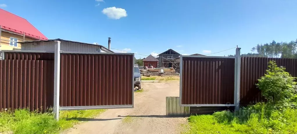 Дом в Коми, Сыктывкар городской округ, Краснозатонский пгт 4-я линия ... - Фото 0