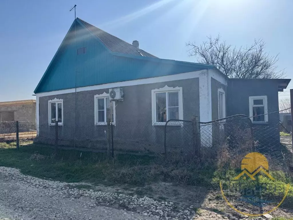 Дом в Краснодарский край, Темрюк ул. Анджиевского (109 м) - Фото 1