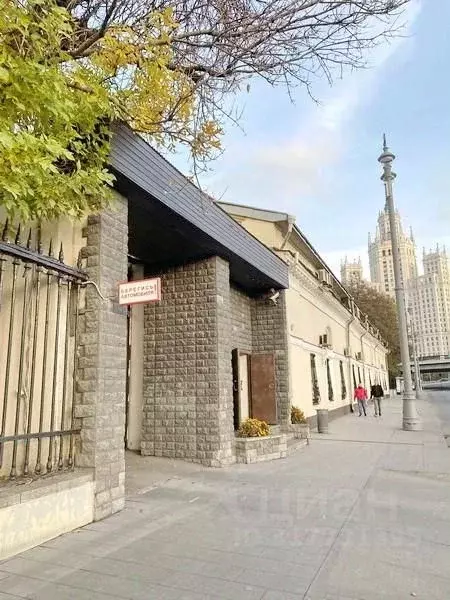 Помещение свободного назначения в Москва Москворецкая наб., 7С2 (168 ... - Фото 0