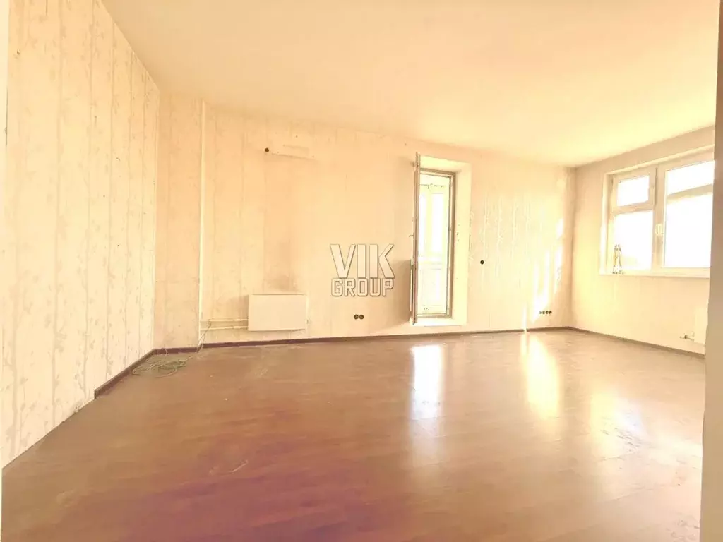 Продается 4-комнатная квартира - Фото 1