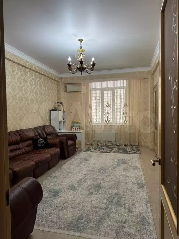 2-к кв. Дагестан, Махачкала ул. Хаджи Булача (67.0 м) - Фото 0