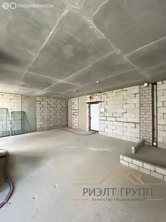 3-комнатная квартира: Казань, улица Алексея Козина, 8 (60 м) - Фото 1