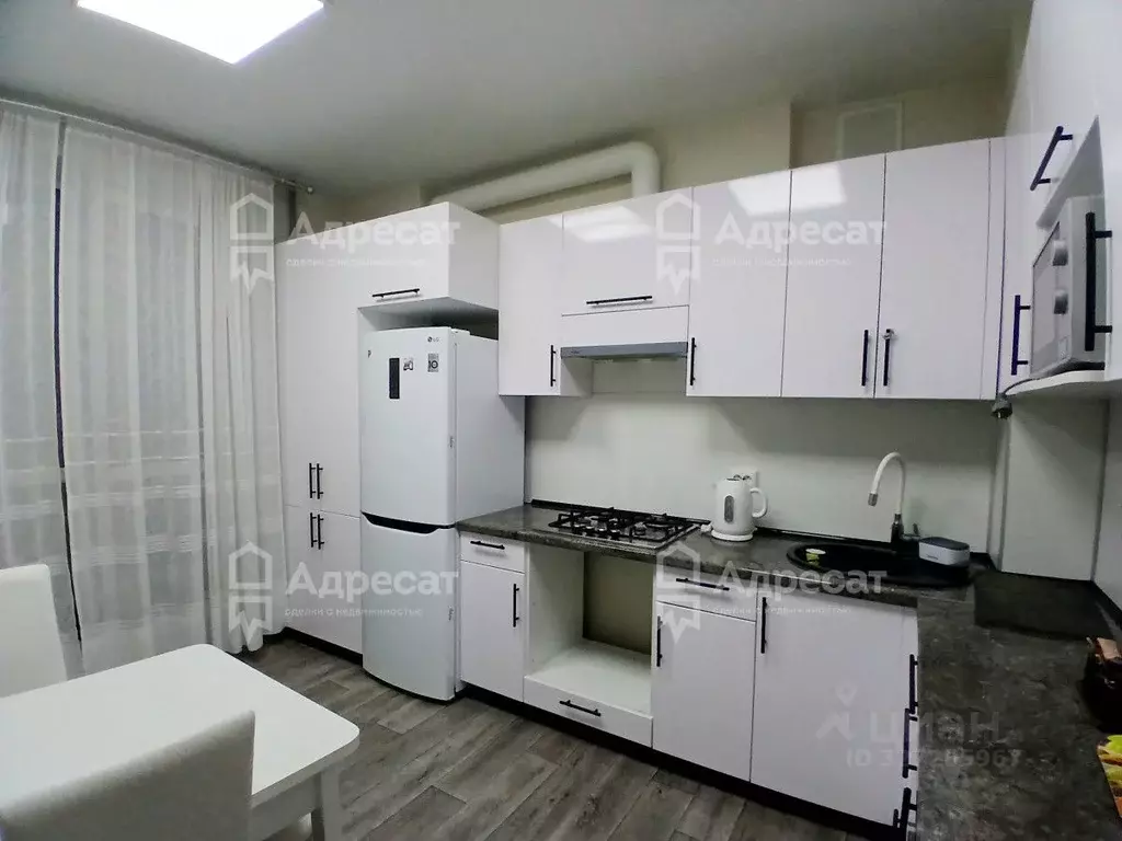 2-к кв. Волгоградская область, Волгоград ул. 35-й Гвардейской Дивизии, ... - Фото 1