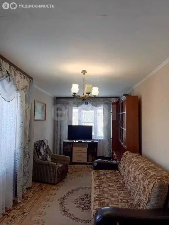 3-комнатная квартира: посёлок Бабынино, Молодёжная улица, 17 (62.1 м) - Фото 2