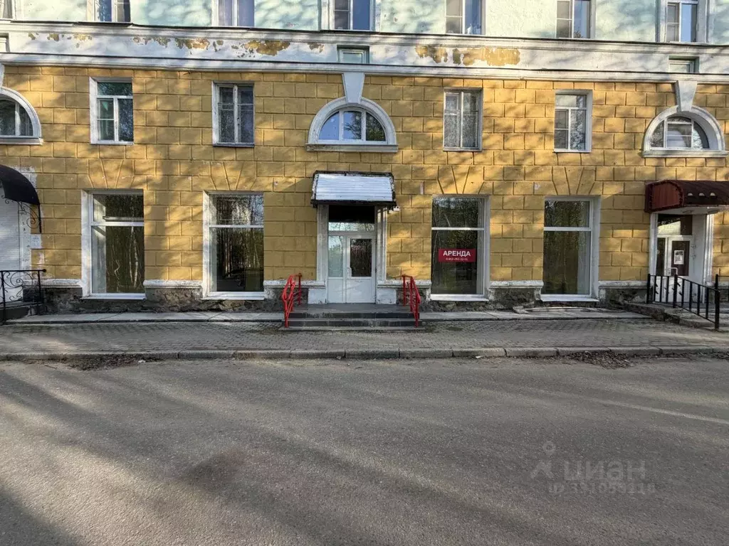 Помещение свободного назначения в Мурманская область, Мончегорск ... - Фото 1
