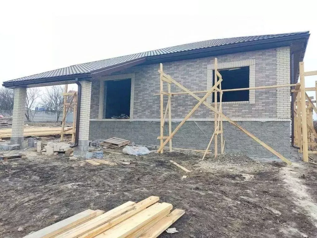 Дом в Белгородская область, Белгородский район, Дубовское с/пос, пос. ... - Фото 1