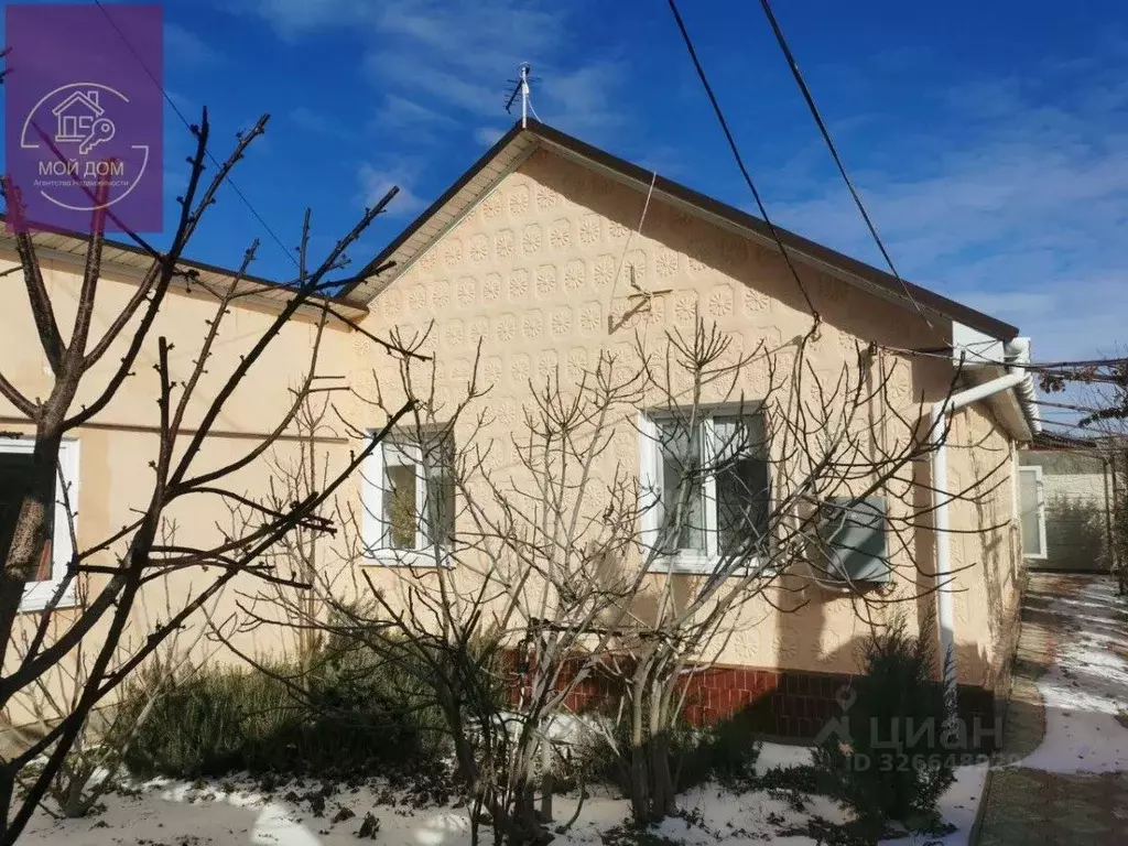 Дом в Крым, Сакский район, с. Штормовое ул. Юбилейная, 2 (115 м) - Фото 1