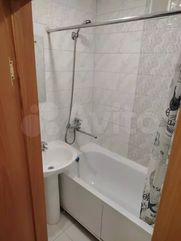 1-к. квартира, 37 м, 7/10 эт. - Фото 1