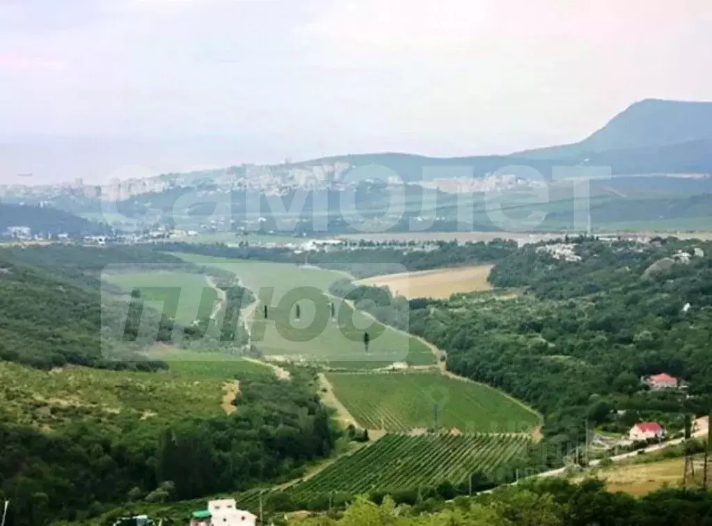 Участок в Крым, Алушта муниципальный округ, с. Нижняя Кутузовка ул. ... - Фото 2