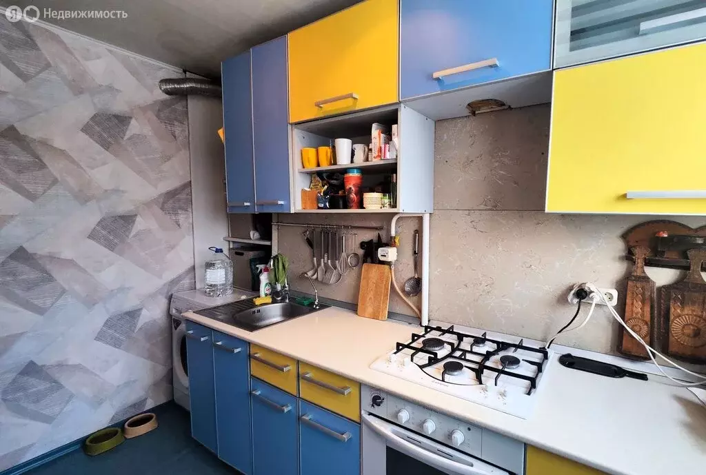 3-комнатная квартира: Пермь, Балхашская улица, 224 (52.1 м) - Фото 1