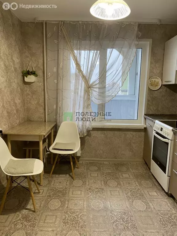 3-комнатная квартира: Ижевск, улица Михаила Петрова, 6 (64.7 м) - Фото 2