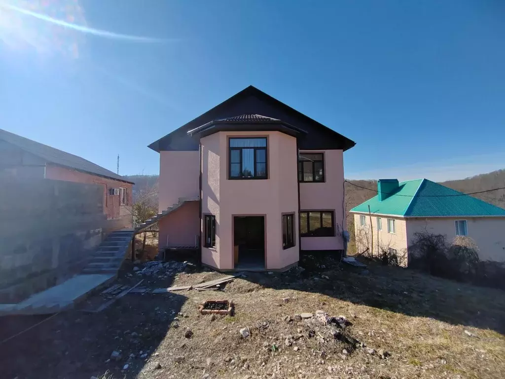 Дом в Краснодарский край, Туапсе ул. Юбилейная (374 м) - Фото 1