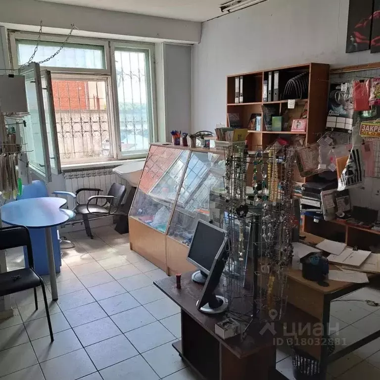 Офис в Калужская область, Кондрово Дзержинский район, Комсомольская ... - Фото 1