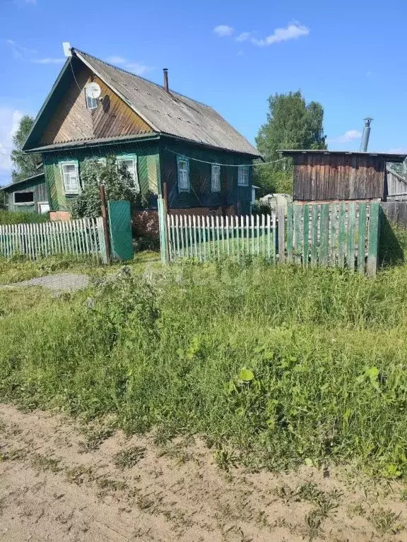 Дом в Удмуртия, Кезский район, с. Полом ул. Труда (40 м) - Фото 1