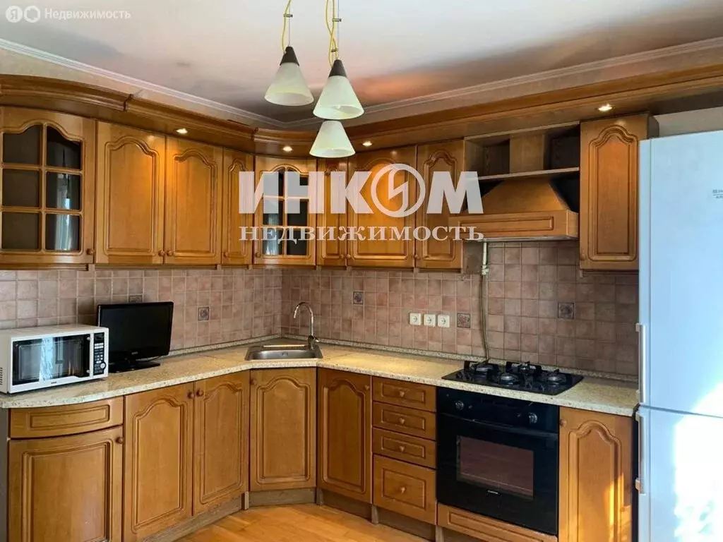 3-комнатная квартира: посёлок Вешки, Заводская улица, 25 (95 м) - Фото 1