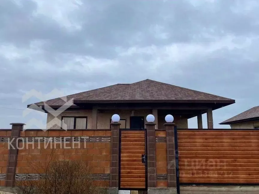 Дом в Крым, Сакский район, Уютненское с/пос, Братские дачи кп  (147 м) - Фото 0