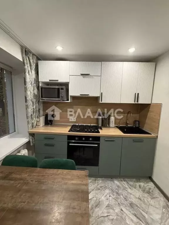 2-к кв. Московская область, Лобня Авиационная ул., 2 (44.0 м) - Фото 1