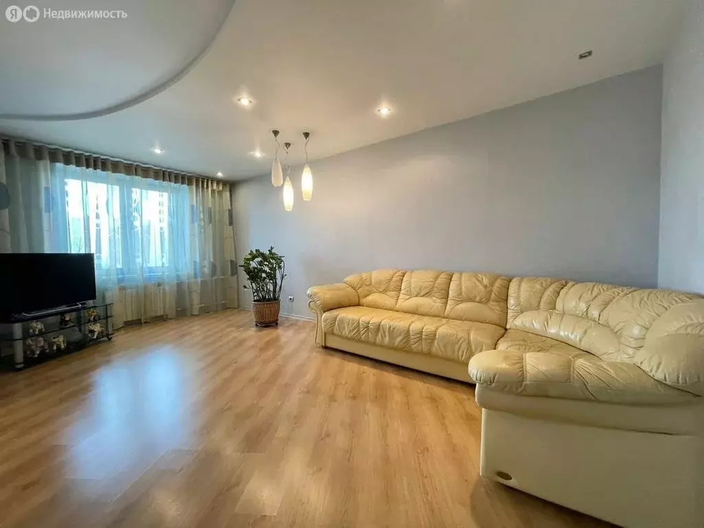 3-комнатная квартира: Санкт-Петербург, улица Савушкина, 140 (85 м) - Фото 1