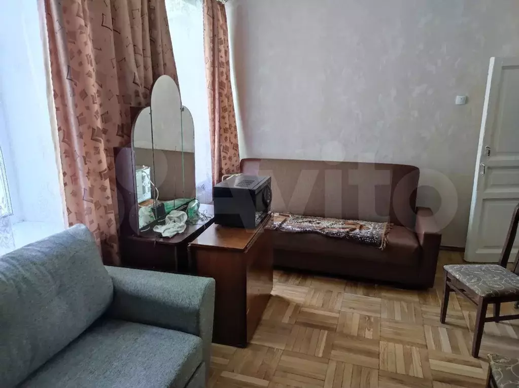 Комната 18м в 3-к., 4/4эт. - Фото 0