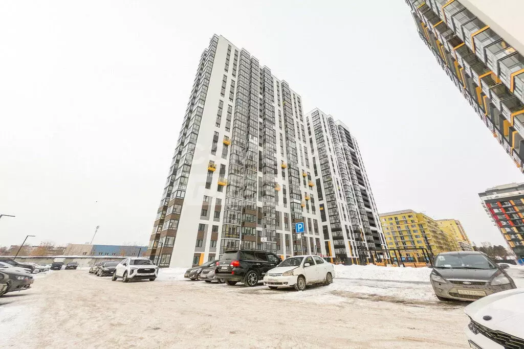 3-комнатная квартира: Екатеринбург, Таватуйская улица, 14А (73.39 м) - Фото 1