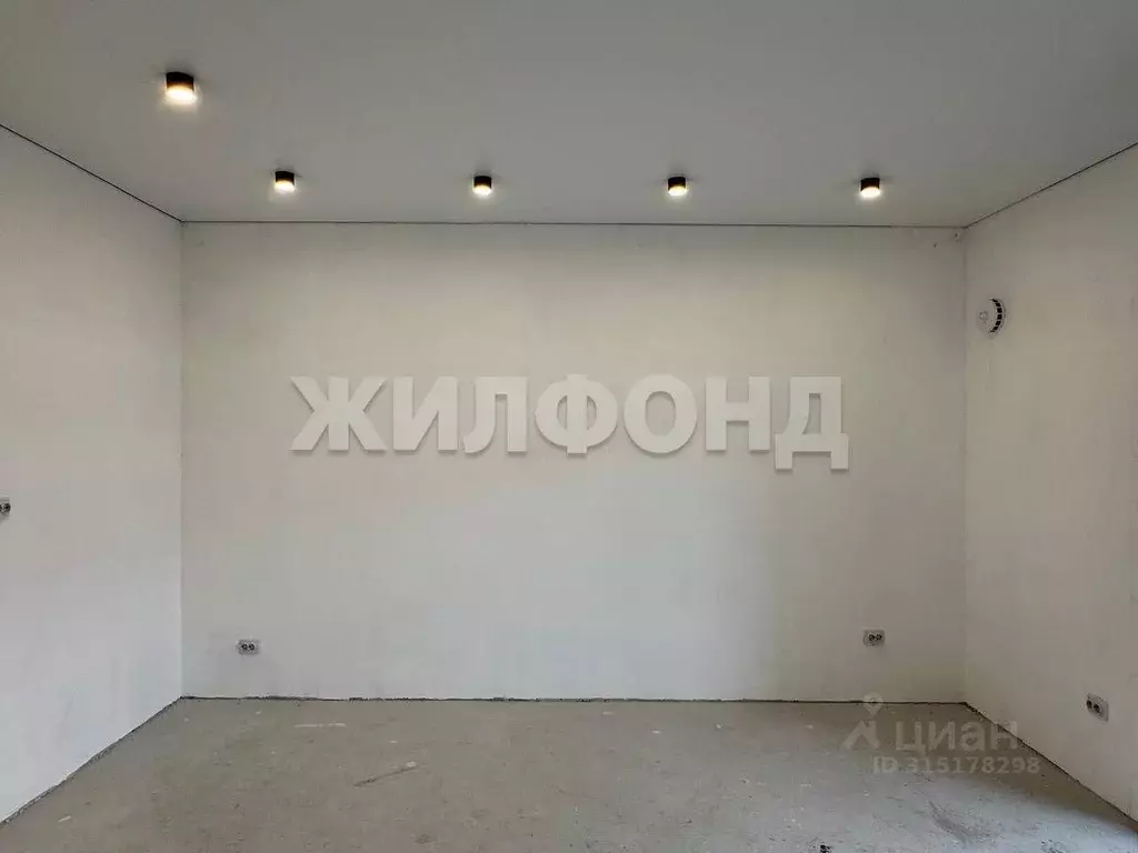 Таунхаус в Хакасия, Усть-Абаканский район, с. Калинино ул. Петровская, ... - Фото 2