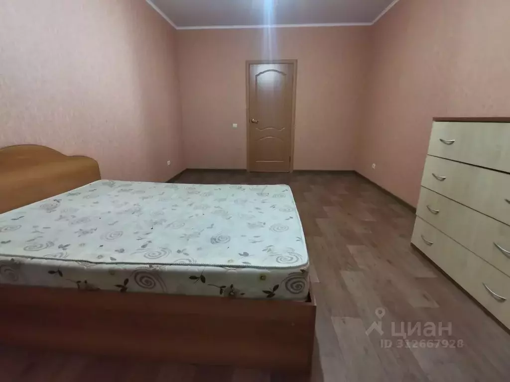 2-к кв. Саратовская область, Саратов ул. Имени Н.В. Исаева, 5 (64.0 м) - Фото 1