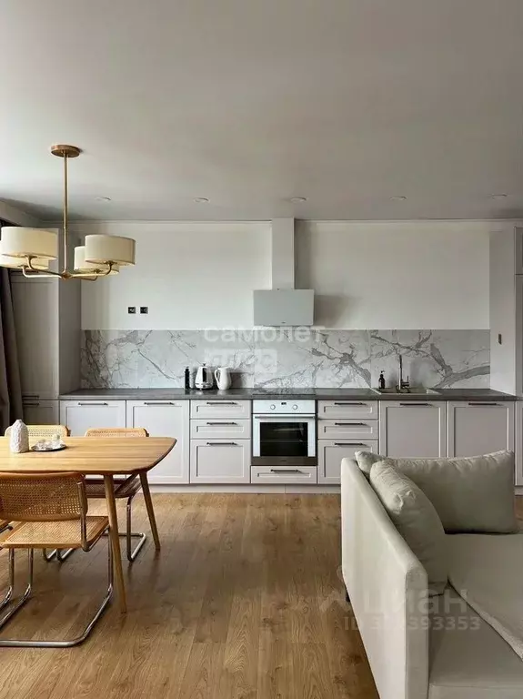 3-к кв. Челябинская область, Челябинск ул. Труда, 156В (82.0 м) - Фото 2