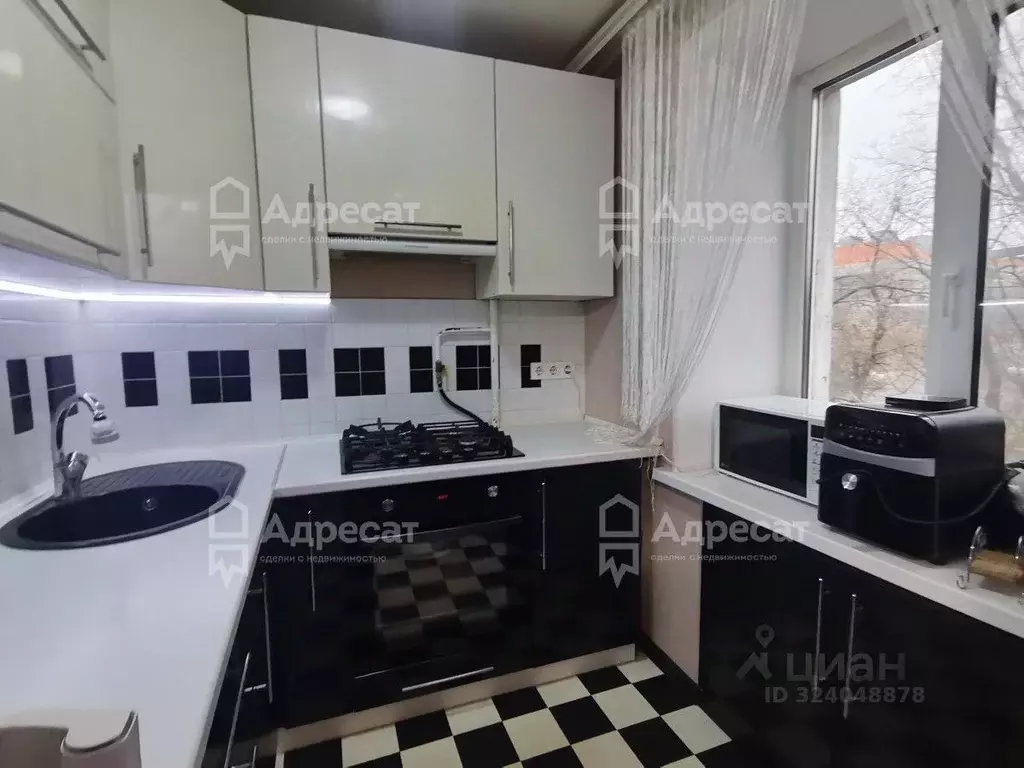 3-к кв. Волгоградская область, Волгоград ул. Гороховцев, 2 (54.5 м) - Фото 2