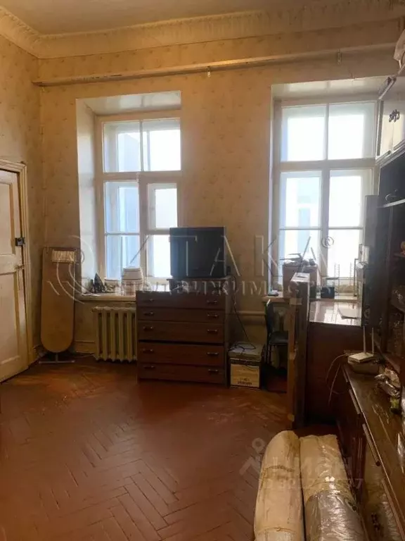 Комната Санкт-Петербург 10-я Васильевского острова линия, 39 (32.9 м) - Фото 2