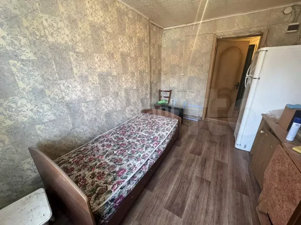 Комната 11 м в 9-к., 2/5 эт. - Фото 0