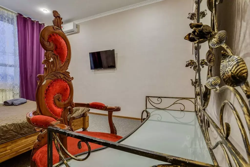 Комната Омская область, Омск Авиационная ул., 7 (28.0 м) - Фото 2