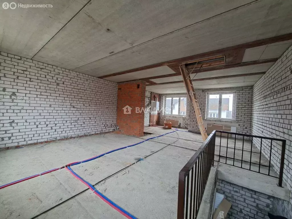 Квартира-студия: деревня Елино, КП Елинская слобода, 7 (64.7 м) - Фото 1