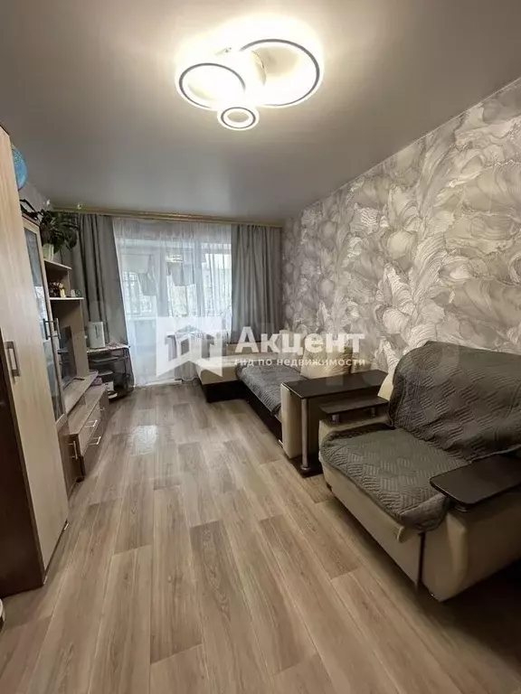 1-к. квартира, 31 м, 5/5 эт. - Фото 0