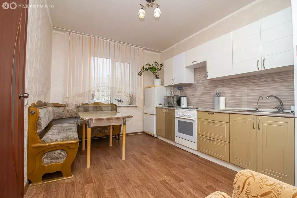 2-комнатная квартира: Ульяновск, улица Якурнова, 26 (62.3 м) - Фото 0