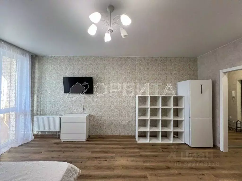 Студия Тюменская область, Тюмень ул. 2-я Луговая, 24к3 (29.6 м) - Фото 1