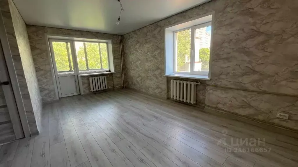 1-к кв. Курская область, Курск ул. Димитрова, 9 (31.0 м) - Фото 0