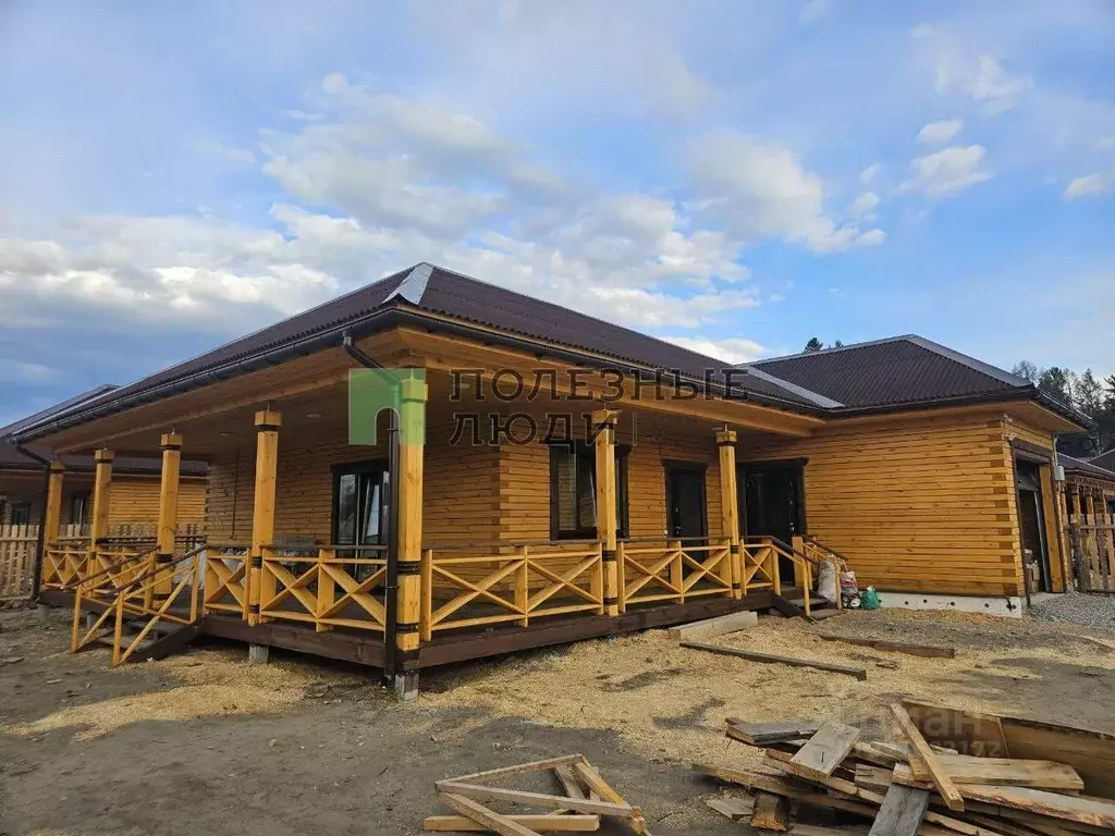 Дом в Иркутская область, Шелеховский район, с. Баклаши пер. ... - Фото 1